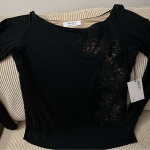 BAILEY 44 Black scoop neck top with lace detail